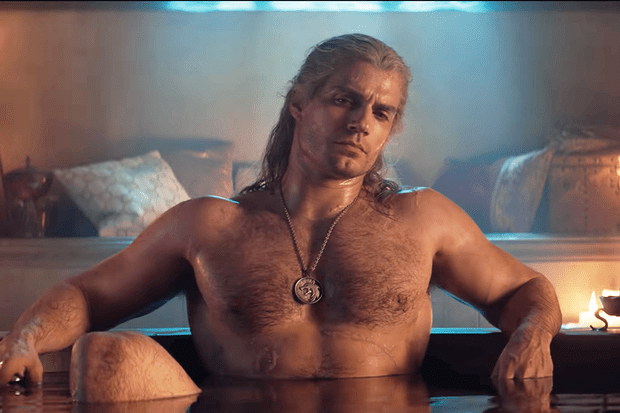 Henry-Cavill-Bath-The-Witcher.png